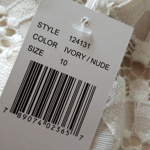 Ronni nicole NWT dress - Picture 4 of 5